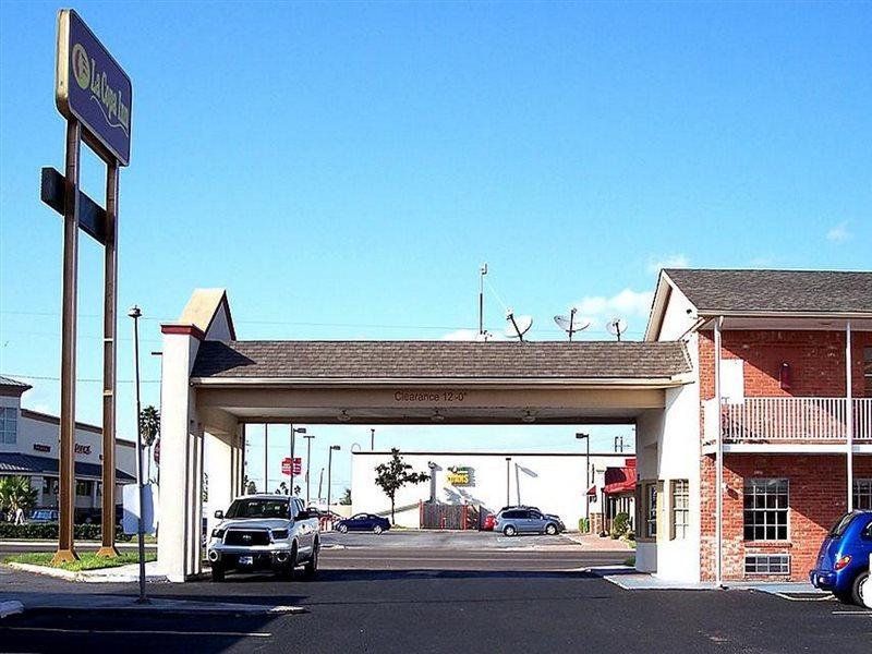 Value Inn & Suites - Харлинген Экстерьер фото